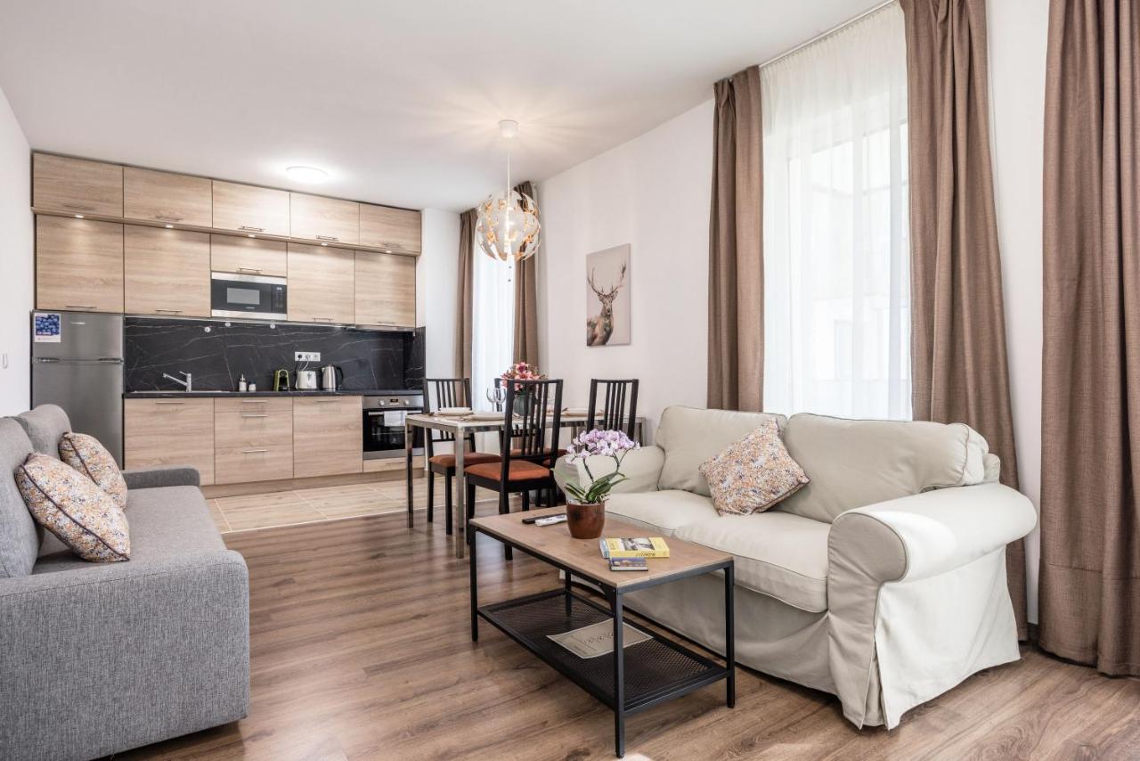 211 / 1 Bedroom / Modern In Center Appartement