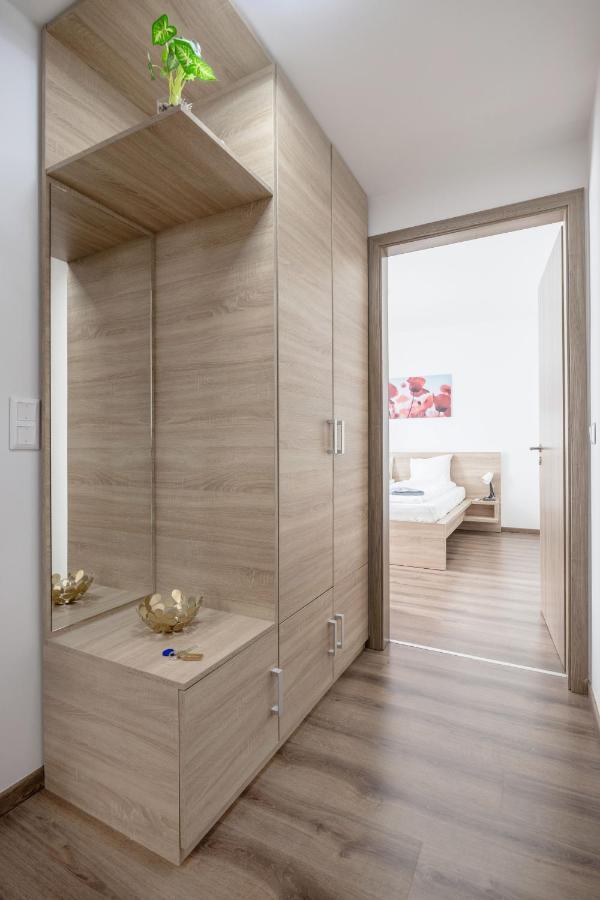 211 / 1 Bedroom / Modern In Center Appartement *